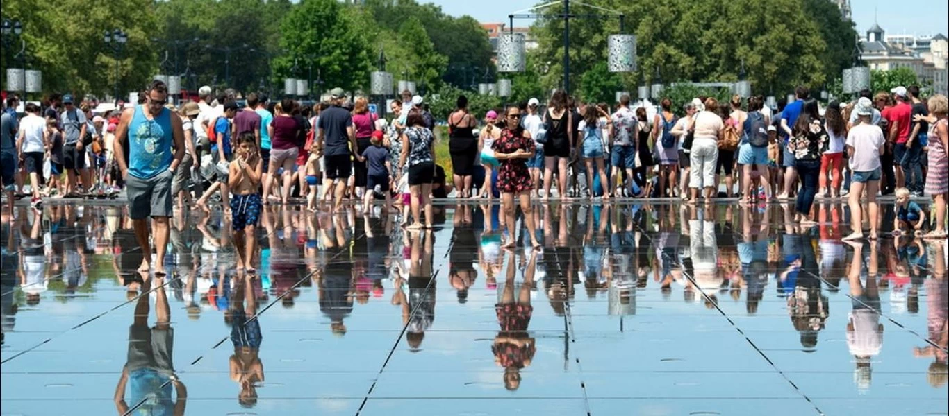 Τρεις νεκροί στη νότια Γαλλία - Καμίνι η Ευρώπη από τον καύσωνα (φώτο)